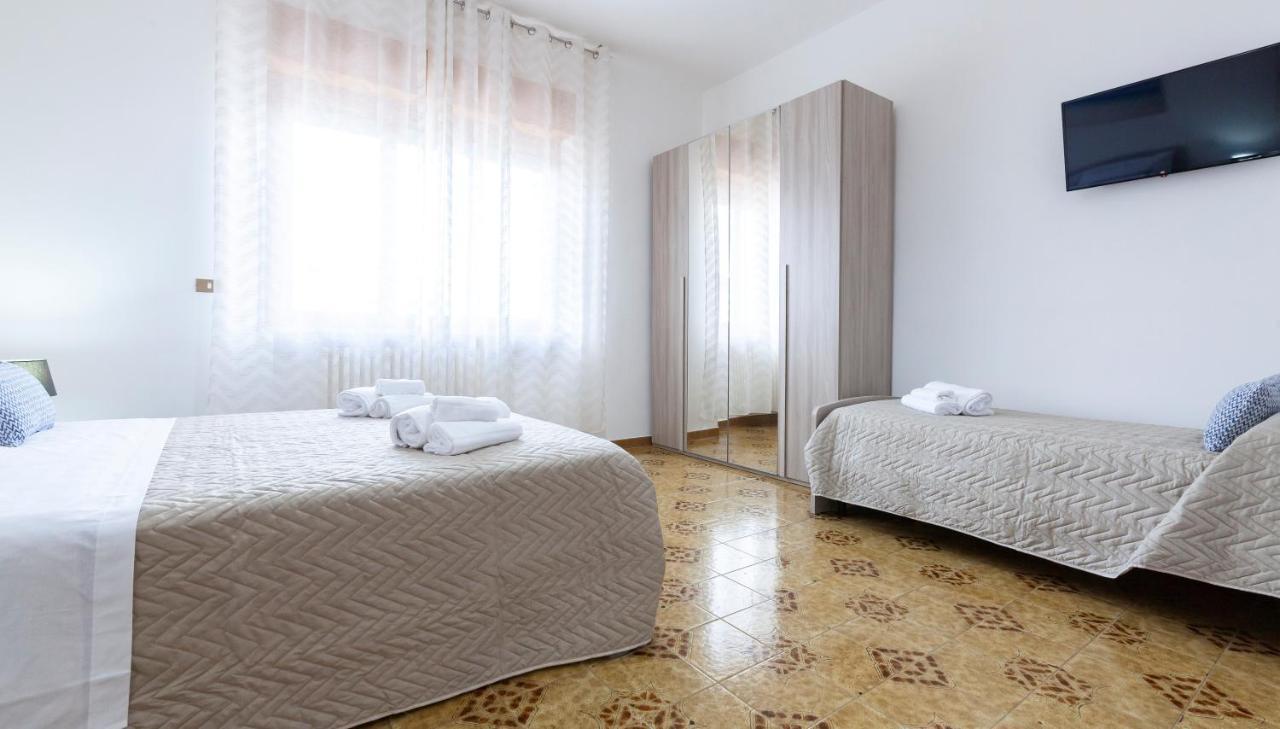 Lupomonaco Rooms เวเญ ภายนอก รูปภาพ